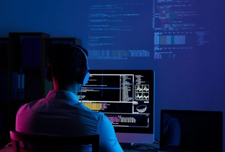 Интернет-алаяқтық үшін жазаны қатаңдату ұсынылды