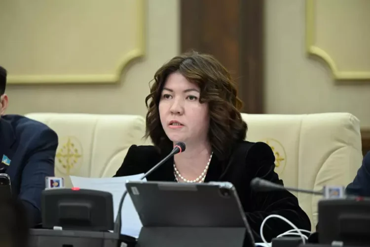 Мәжіліс Жұлдыз Сүлейменованың депутаттық өкілеттігін тоқтатты