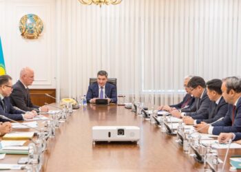 Үкімет экономикалық тұрақтылықты сақтау және реформалардың салдарын азайту бойынша бірқатар шешім қабылдады