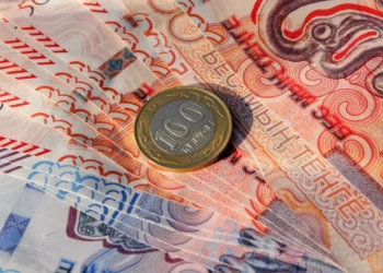 Қазақстанда ең төменгі жалақыны көтеру ұсынылды