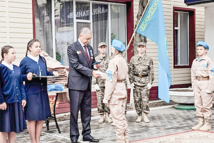 Жасындай бол, жас сарбаз!
