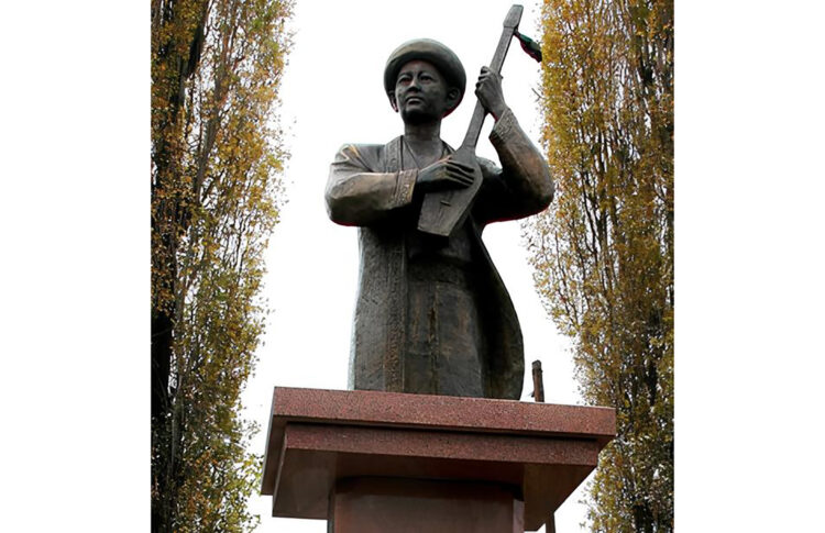 Айтыстың ақ семсері