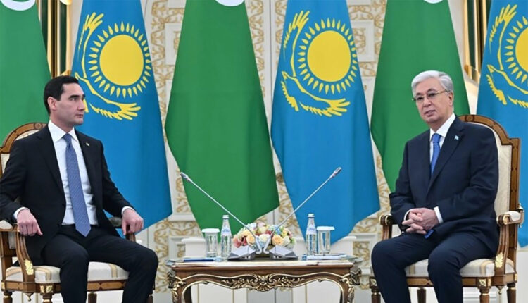 Мемлекет басшысы Түрікменстан Президентімен келіссөз жүргізді