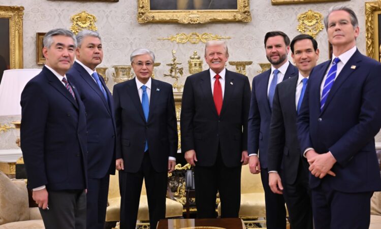 Қазақстан мен АҚШ 17 млрд долларға тең стратегиялық серіктестікке қол қойды