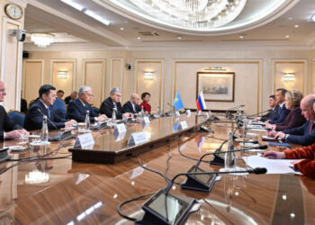 Тоқаев Путинмен екі сағатқа жуық жүзбе-жүз әңгімеде не талқыланғанын айтты