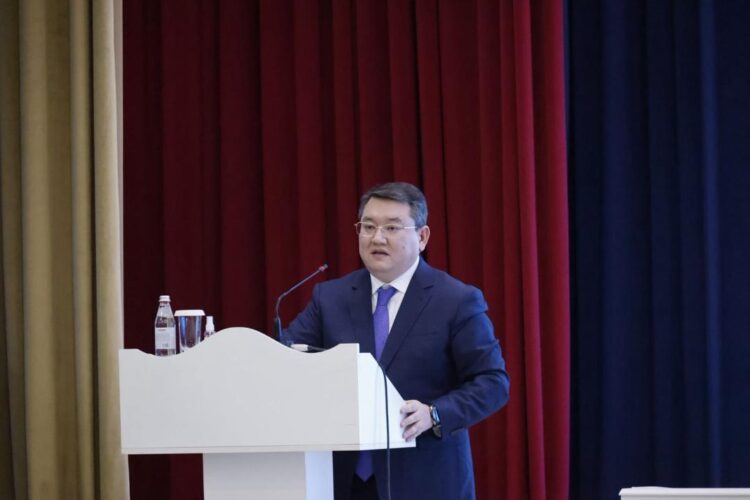 Мәлік Отарбаев Кербұлақ ауданында тұрғындармен кездесті