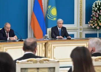 Тоқаев пен Пашинян БАҚ өкілдеріне арналған брифинг өткізді