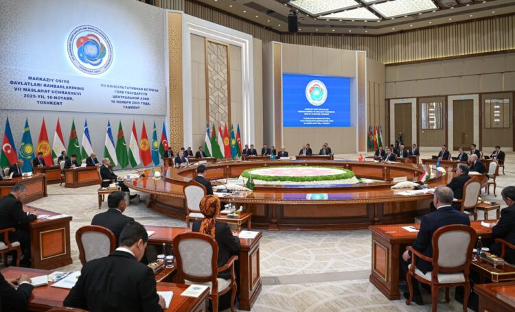 Президент: Аймақтың әлеуетін ашудың кілті – бірлескен көлік стратегиясы