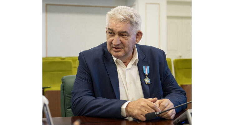 Мемлекеттік награда тапсырылды