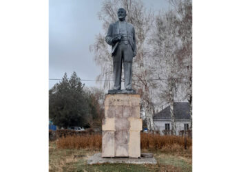 Мәмбеттен  Ленин қашан кетеді?