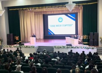 Талдықорғанда жасөспірімдерге бұрынғы есірткі таратушы өз оқиғасын айтып берді