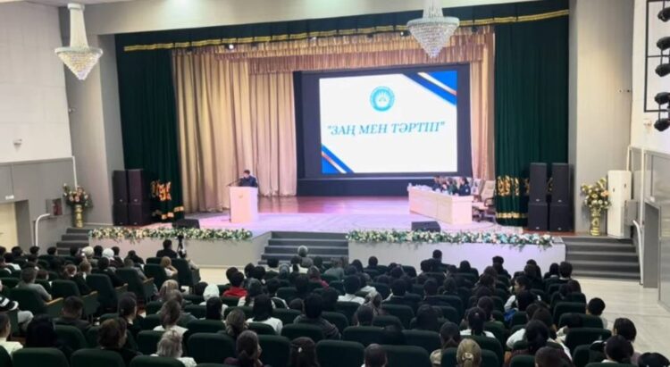 Талдықорғанда жасөспірімдерге бұрынғы есірткі таратушы өз оқиғасын айтып берді