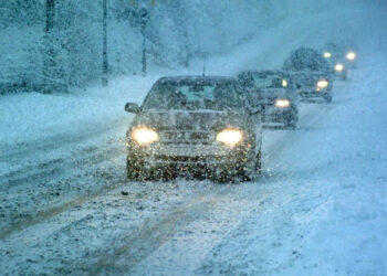 Қолайсыз ауа райына байланысты бірнеше өңірде жол жабылды
