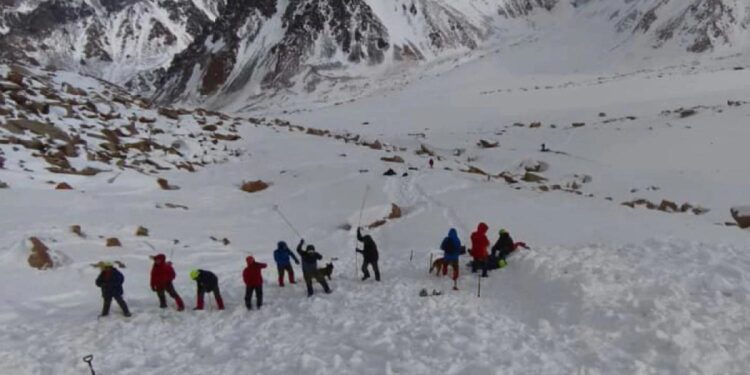 Алматы тауларындағы қайғылы жағдай: Қар көшкіні үш жастың өмірін қиды