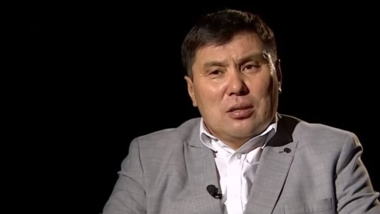 «Үйленбегендер үшін жүрегім ауырады»: Омар Жәлел бойдақтықтың зияны туралы айтты