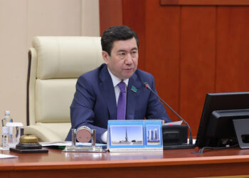 Ерлан Қошанов: Биыл 100 заң қабылданды