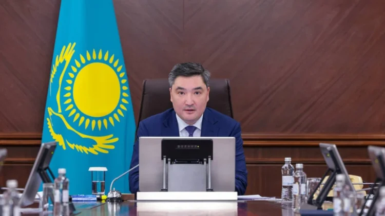 Бектенов отандық дәрі-дәрмек нарығын реттеуді тапсырды