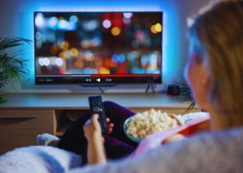 Қысқы демалыста көруге лайық фильмдер: жан жылытатын үздік 7 туынды