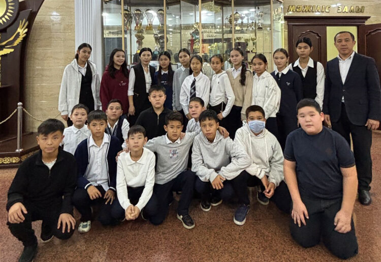 Тәртіп пен таным: жасөспірімдерге құқықтық тәрбие берілді