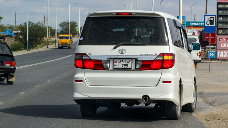 Кімге рұқсат, кімге тыйым? Шетелдік нөмірмен жүрудің жаңа ережелері бекітілді