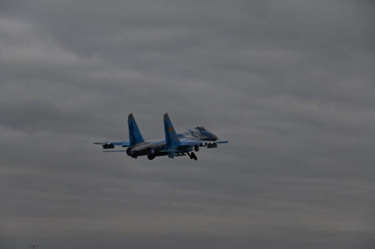 Әскери ұшқыштар оқу-жаттығу ұшуларын даңқты қолбасшы Бауыржан Момышұлына арнады