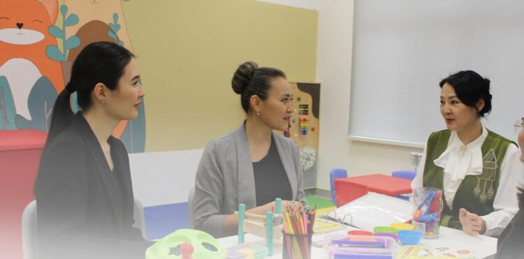 91 мыңнан астам мұғалім біліктілікті арттыру курстарынан өтті