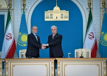 Қасым-Жомарт Тоқаев пен Масуд Пезешкиан маңызды құжаттарға қол қойды