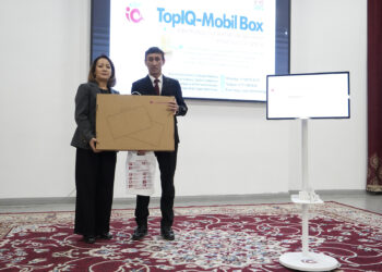 Ауыл мектептері интернетсіз де цифрлық білім алады: Жетісуда жаңа жоба іске қосылды