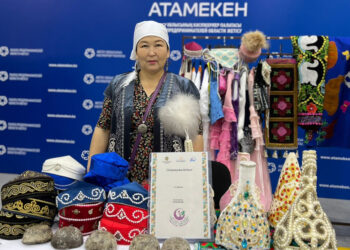 Алтын жіпті кестелеген Алтын қыз