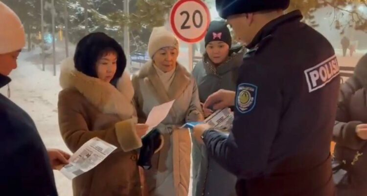 Жетісу полицейлері алаяқтықтың алдын алу шараларын күшейтті