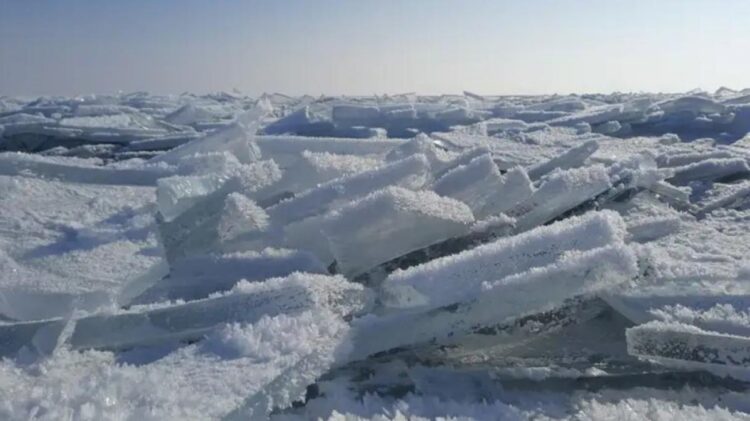 Мұз үстінде қауіп көп