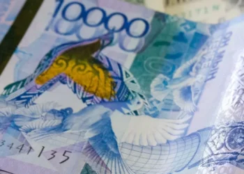 Ескі 10 000 теңгелік банкноттар айналымнан қашан алынады?