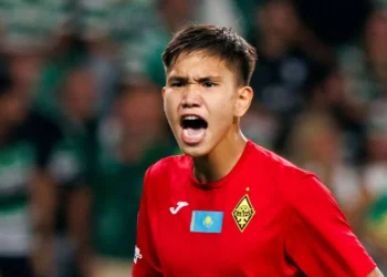 Шерхан Қалмырза «Қайратта» қалады