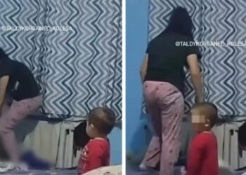 Жаркентте өз баласын тепкілеген ана қамалды