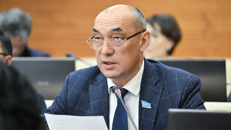 ҚР Парламенті Мәжілісінің депутаты төтеншеліктермен кездесті