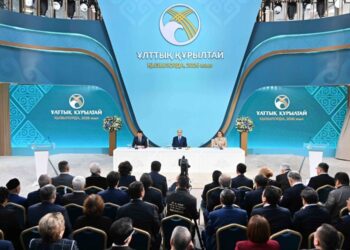 Құрылтай депутаты мандатынан қандай жағдайда айырылады