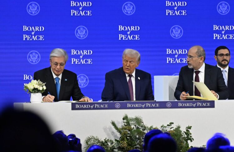 Қасым-Жомарт Тоқаев Бейбітшілік кеңесінің Жарғысына қол қойды