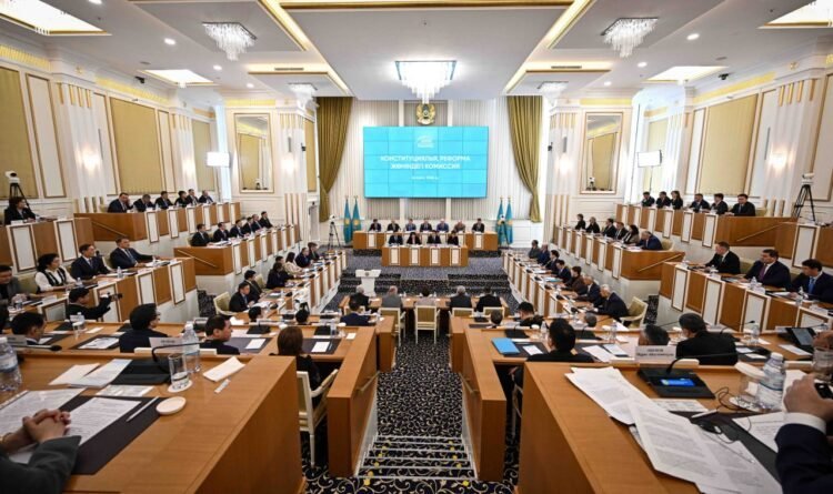 Қазақстанның жаңа саяси белесі: Бір палаталы Парламент және Халық кеңесі