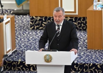Белгілі заңгер Қазақстанда дінді саясиландыру қатерін жоюды ұсынды