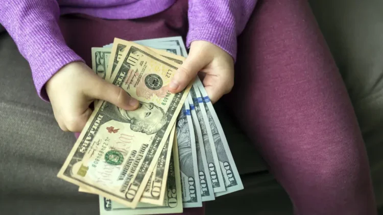 «Ұлттық қор – балаларға»: биылғы төлем қаңтардың соңында түседі