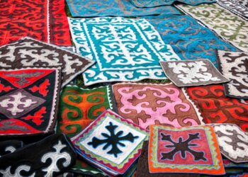 Ана көрген – тон пішер