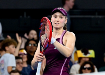 Елена Рыбакина Брисбен корттарында басымдық танытты: Ширек финалға сенімді қадам