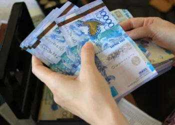 Елдегі ең жоғары жалақыны кімдер алады?