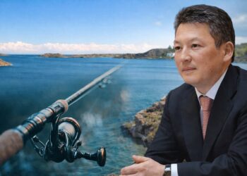 «Мұнда заң жүрмейді»: Іле өзенінде күзетші балықшыны Құлыбаевтың атын жамылып қорқытқан