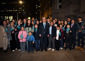 Мемлекет басшысы Вашингтонда отандастарымызбен кездесті