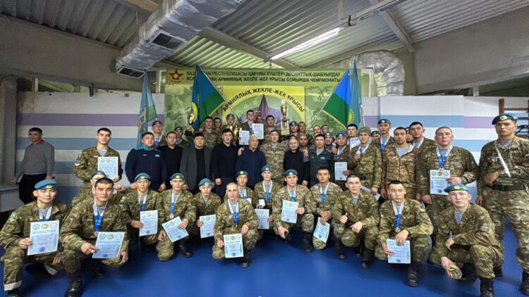 Талдықорғанда армиялық жекпе-жектен әскери бөлім командирінің кубогы өтті