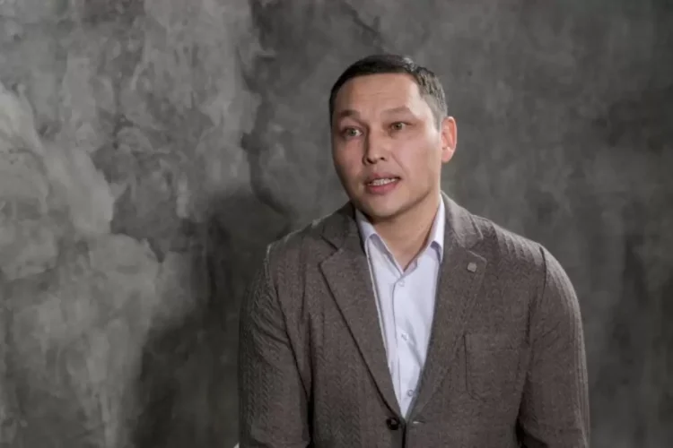 Санжар Боқаев АҚШ-қа көшіп кетті