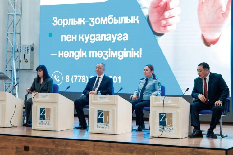 Сталкинг – махаббат емес: Жетісу жастары қудалауға қарсы