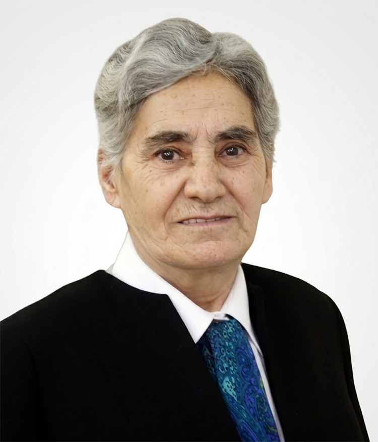 Қасиетіңнен айналайын,  ата қазақ!