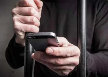 Сотталғандарға смартфон ұстауға рұқсат берілмек